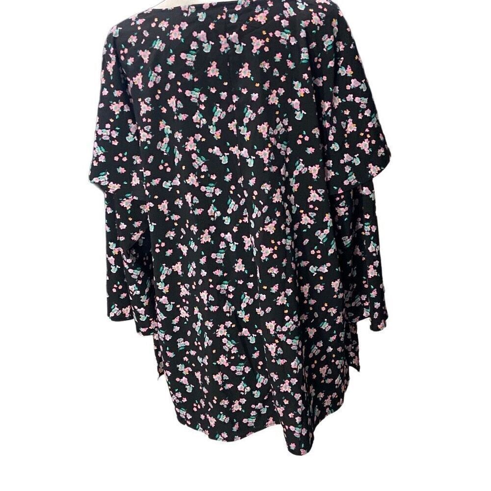 Lane Bryant Blouse Black Floral Tiered Long Sleeve V Neck Size 18/20 - Picture 2 of 5